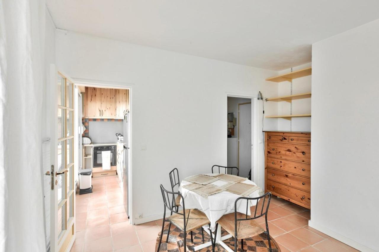 Charming Accommodation For 2 People - Париж Екстериор снимка