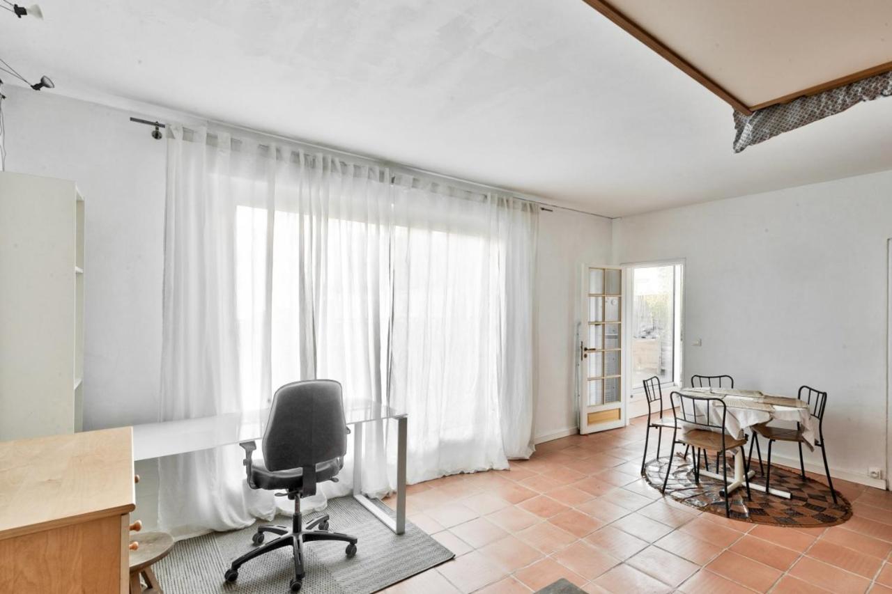 Charming Accommodation For 2 People - Париж Екстериор снимка
