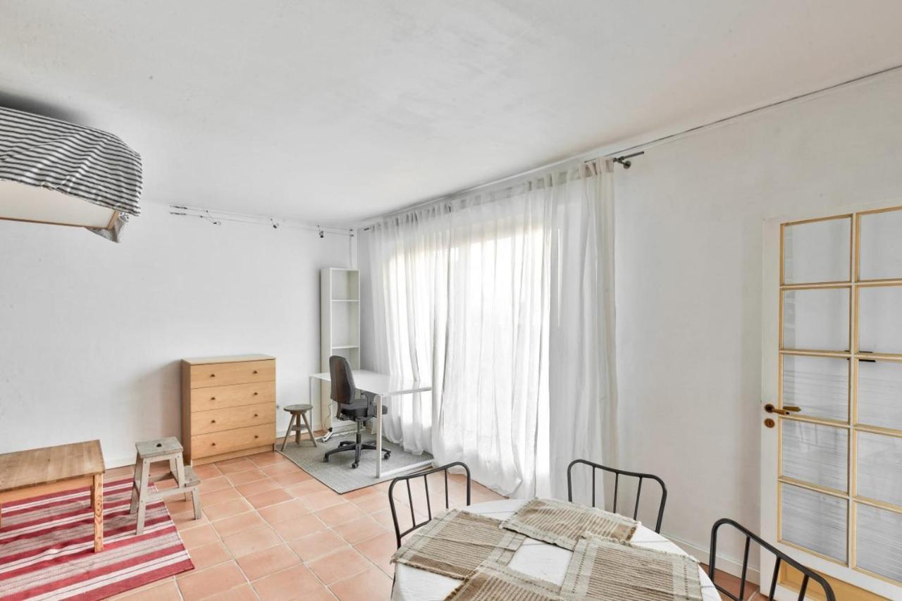 Charming Accommodation For 2 People - Париж Екстериор снимка