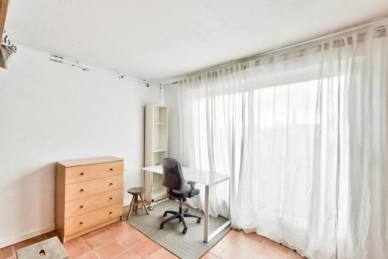 Charming Accommodation For 2 People - Париж Екстериор снимка