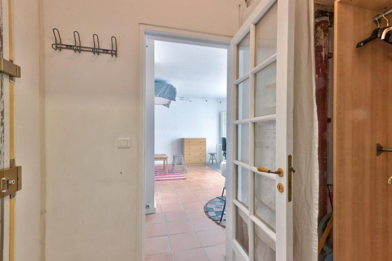 Charming Accommodation For 2 People - Париж Екстериор снимка